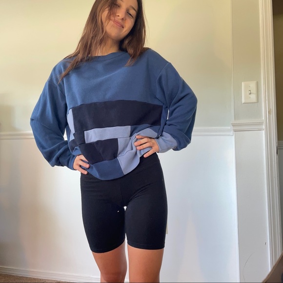 Blue patchwork sweatshirt - Picture 2 of 5